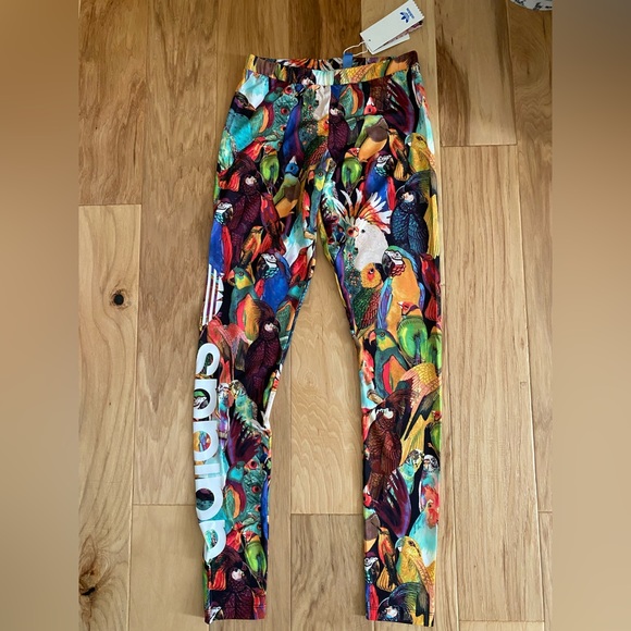 adidas Pants - NWT Adidas Passaredo parrot leggings XS